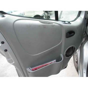 renault trafic combi (ab 4.01) del año 2004