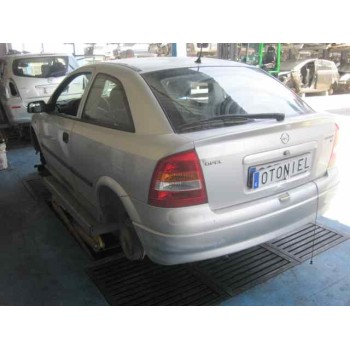 opel astra g berlina del año 2002