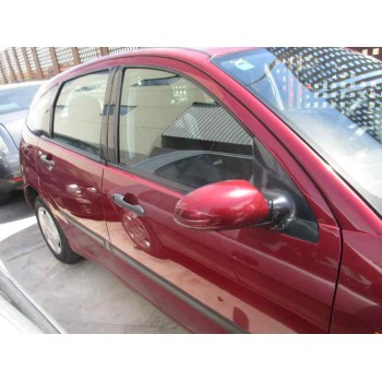 ford focus berlina (cak) del año 2003