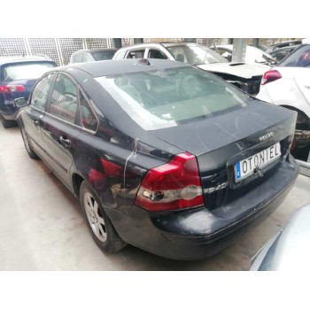 volvo s40 berlina del año 2005