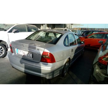 opel vectra b berlina del año 1999