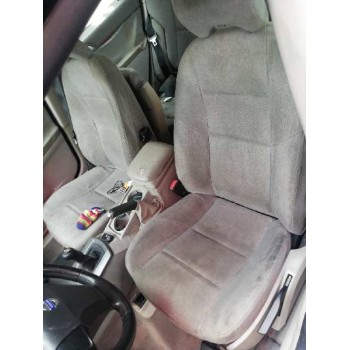 volvo s40 berlina del año 2005