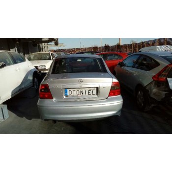 opel vectra b berlina del año 1999