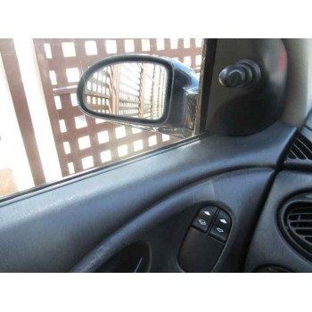 ford focus berlina (cak) del año 2003