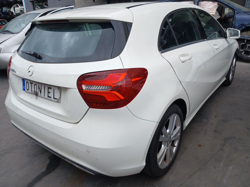 MERCEDES-BENZ CLASE A (W176)