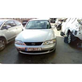 opel vectra b berlina del año 1999