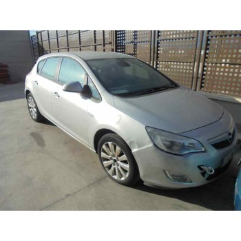 opel astra j lim. del año 2011