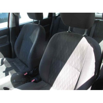 ford focus berlina (cak) del año 2003