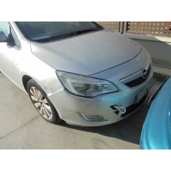 opel astra j lim. del año 2011