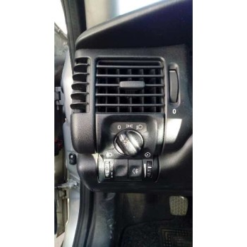 opel vectra b berlina del año 1999