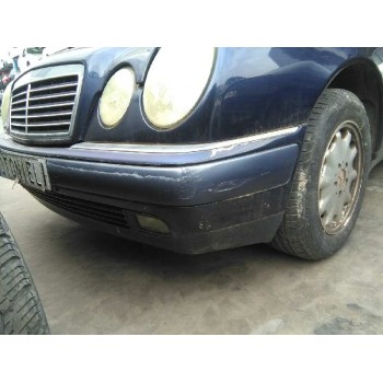 mercedes-benz clase e (w210) berlina del año 1999