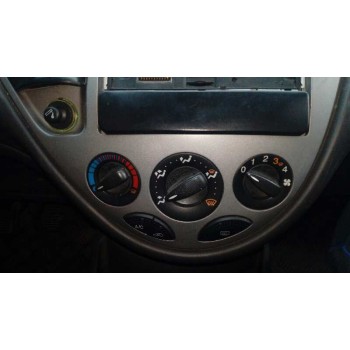 ford focus berlina (cak) del año 2003