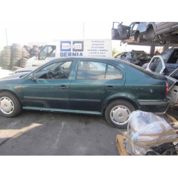 skoda octavia berlina (1u2) del año 1999