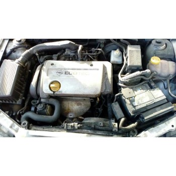 opel vectra b berlina del año 1999