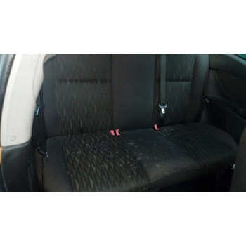 ford focus berlina (cak) del año 2003