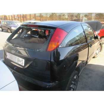 ford focus berlina (cak) del año 2001