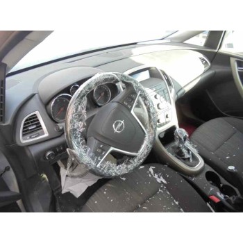 opel astra j lim. del año 2011