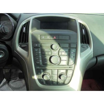 opel astra j lim. del año 2011