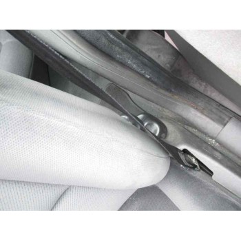 saab 9-3 berlina del año 2001