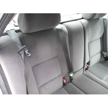 saab 9-3 berlina del año 2001