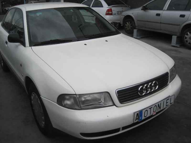AUDI A4 BERLINA (B5)