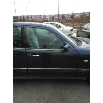 mercedes-benz clase e (w210) berlina del año 1999