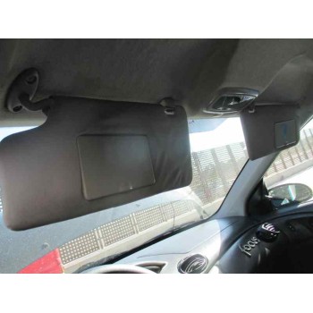 ford focus berlina (cak) del año 2001