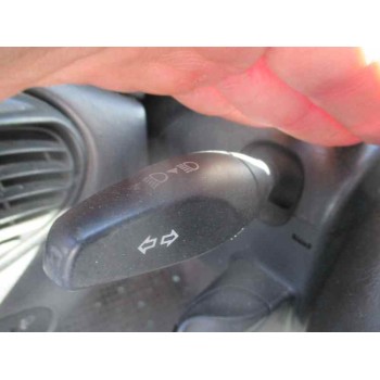 ford focus berlina (cak) del año 2001