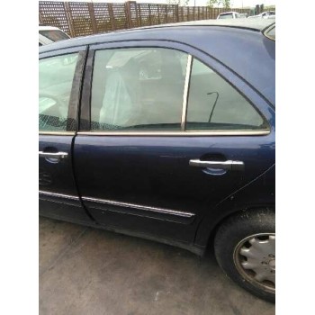 mercedes-benz clase e (w210) berlina del año 1999