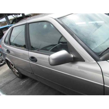 saab 9-3 berlina del año 2001