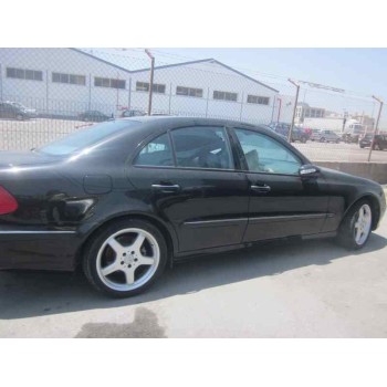 mercedes-benz clase e (w211) berlina del año 2005