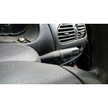 peugeot 206 berlina del año 1999