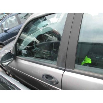 saab 9-3 berlina del año 2001