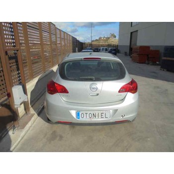 opel astra j lim. del año 2011