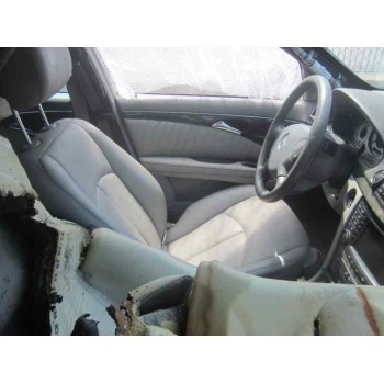 mercedes-benz clase e (w211) berlina del año 2005