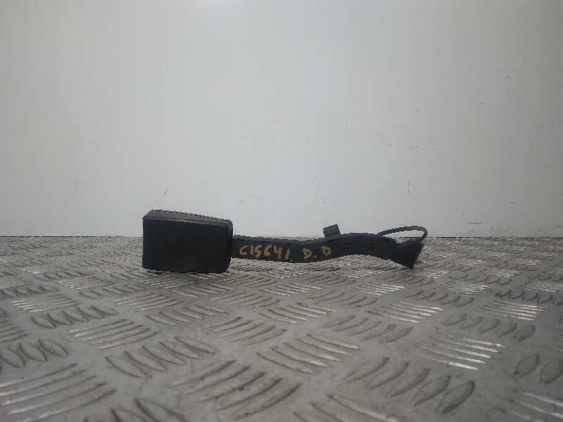 Recambio de enganche cinturon para seat leon (1p1) comfort limited referencia OEM IAM  DELANTERO DERECHO CON AVISADOR