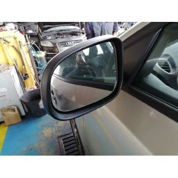 volvo v40 del año 2017