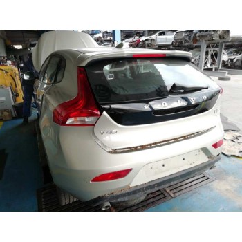 volvo v40 del año 2017