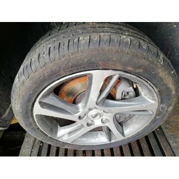 volvo v40 del año 2017