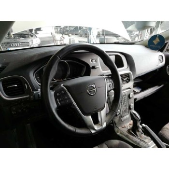 volvo v40 del año 2017