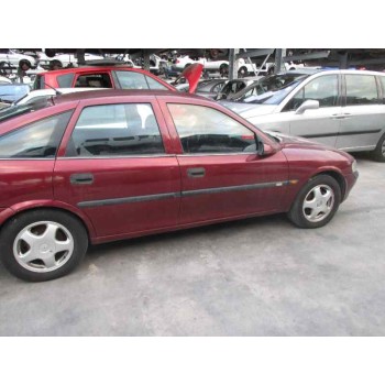opel vectra b berlina del año 1998