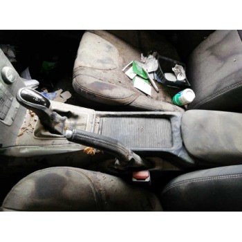 volvo v40 del año 2017