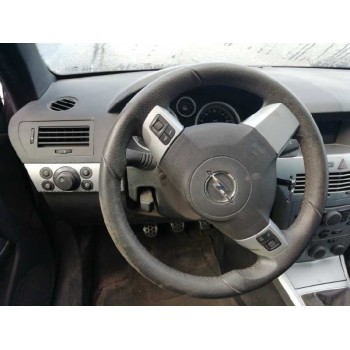 opel astra gtc del año 2006