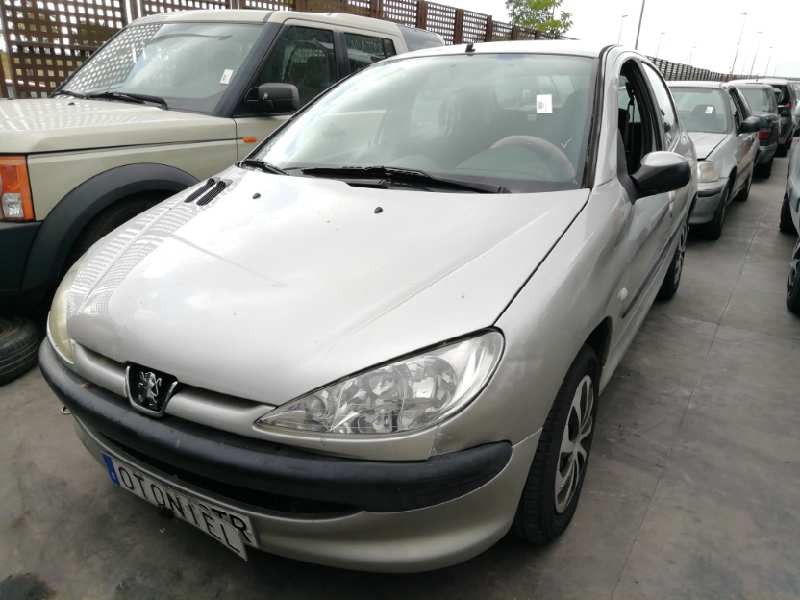 PEUGEOT 206 BERLINA