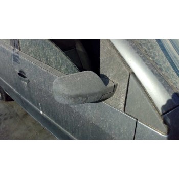 ford fiesta (cbk) del año 2004