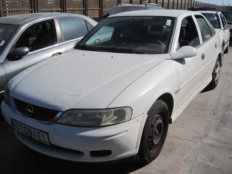 opel vectra b berlina del año 2001