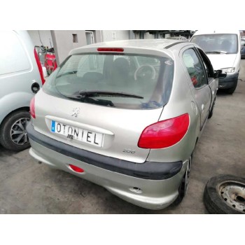 peugeot 206 berlina del año 2004