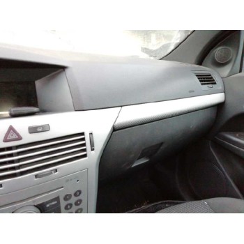 opel astra gtc del año 2005