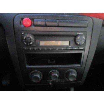 seat ibiza (6l1) del año 2004