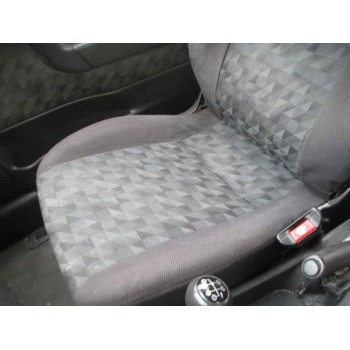 opel astra g berlina del año 2000